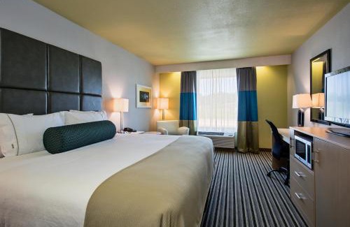 Carlisle Hotel | Family-Friendly Holiday Inn Express & Suites Carlisle