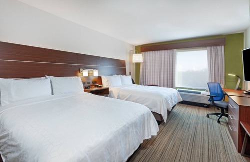 Owasso Hotel | Top-Rated Holiday Inn Express & Suites Tulsa Northeast Stay