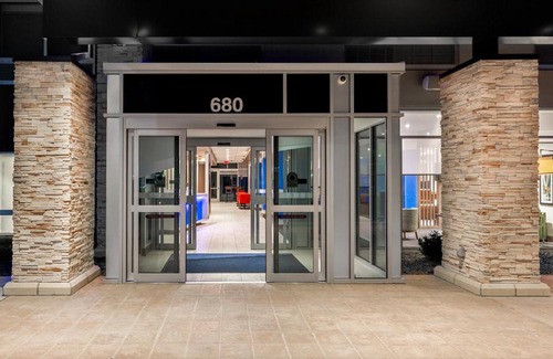 Prosser Hotel | Pet-Friendly Holiday Inn Express & Suites in Yakima Valley