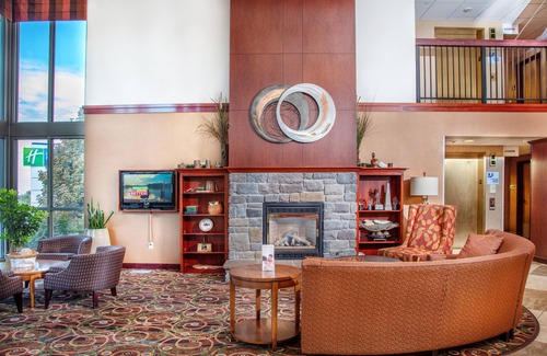 South Richland Hotel | Experience Holiday Inn Express & Suites Richland, Guest Rated 9/10