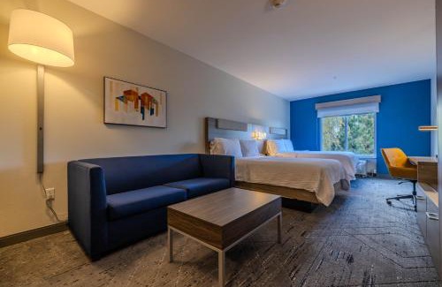 Thornton Hotel | Comfortable Stays at Holiday Inn Express & Suites Denver North