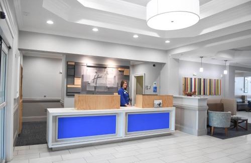 Valdosta Hotel | Elevated Comfort at Holiday Inn Express & Suites - Valdosta