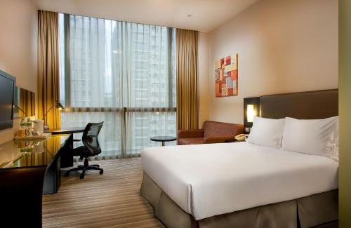 Central District Hotel | Comfortable Stay at Holiday Inn Express Taichung Park
