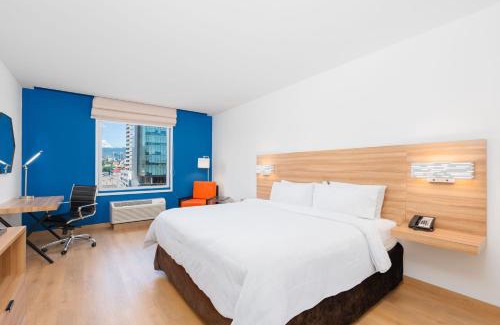 Tegucigalpa Hotel | Guest Rated Holiday Inn Express Tegucigalpa with Pool Access