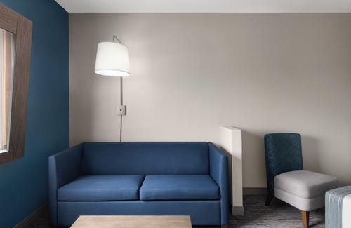 Boynton Beach Hotel | Comfortable Stay at Holiday Inn Express Boynton Beach West