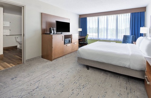Fort Washington Hotel | Discover Holiday Inn Express & Suites Ft. Washington, IHG