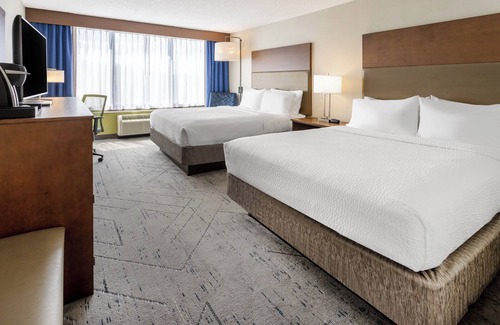 Fort Washington Hotel | Discover Holiday Inn Express & Suites Ft. Washington, IHG