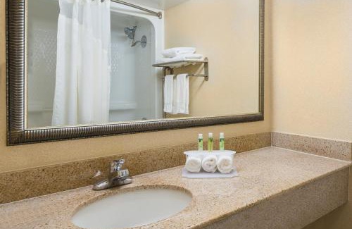 Mechanicsville Hotel | Comfortable Stay at Holiday Inn Express Richmond-Mechanicsville