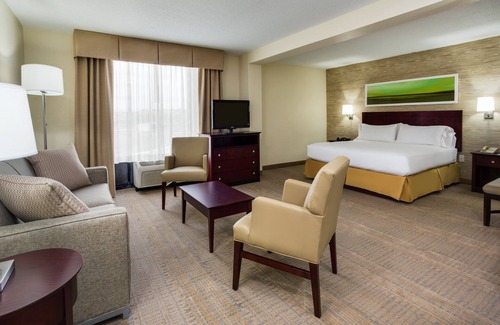 Wilkesboro Hotel | Discover Holiday Inn Express Wilkesboro: Family-Friendly Stay