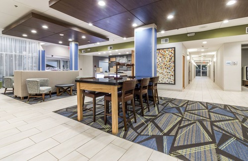 Villa Rica Hotel | Relax at Holiday Inn Express Villa Rica with Top Amenities