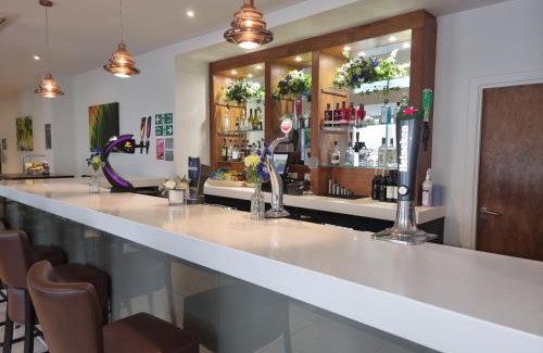 Wakefield Hotel | Convenient Stay at Holiday Inn Express Wakefield, IHG Hotel