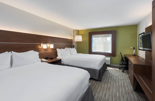 Warrenton Hotel | Guest-Rated 9.2: Holiday Inn Express Warrenton Awaits!