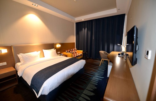 Weihai Hotel | Comfortable Stay at Holiday Inn Express-Weihai Economic Zone
