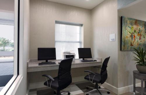 Lightfoot Resort | Discover Holiday Inn Express Williamsburg North: Family-Friendly Stay