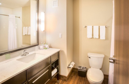 Wichita Hotel | Comfortable Stay at Holiday Inn Express Wichita South