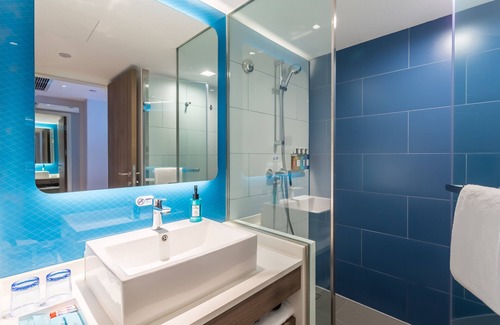 Lianhu Hotel | Exceptional Stay at Holiday Inn Express Xi'An Ancient Town West