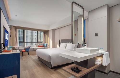 Chang'an District Hotel | Convenient Holiday Inn Express Xi An Aerospace Town Stay