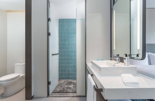 Weiyang Hotel | Holiday Inn Express Xi An North Station by IHG