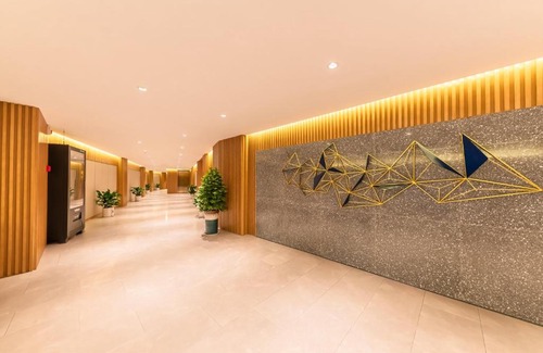 Wujiagang Hotel | Experience Comfort at Holiday Inn Express Yichang Riverside