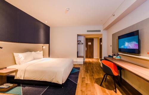 Jinfeng Developing Area Hotel | Comfortable Holiday Inn Express Yinchuan Downtown - Breakfast Included