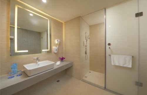Zhengdong New Area Hotel | Comfortable Stay at Holiday Inn Express Zhengzhou Zhengdong