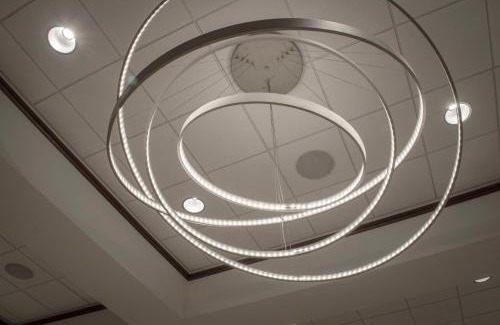 Fargo Hotel | Discover Holiday Inn Fargo: Family-Friendly Amenities Await