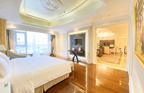 Nanhai Hotel | Discover Holiday Inn Foshan Nanhai Central: Family-Friendly Stay