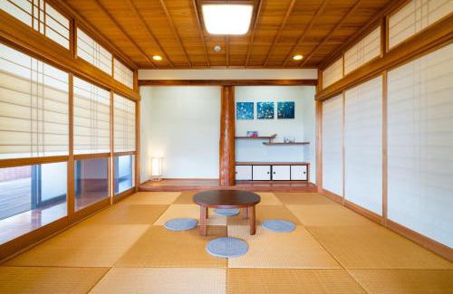 Taketomi-jima Taketomi-cho Villa | Family-Friendly Stay at Holiday Inn Garakuta, Rated 8.8/10