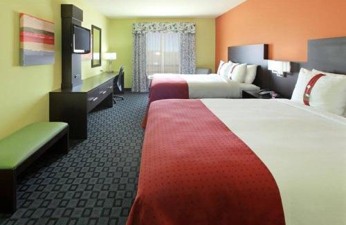 Garland Hotel | Comfortable Stay at Holiday Inn Garland with Great Amenities