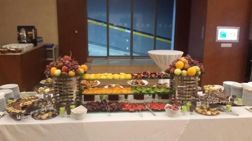 Gaziantep Hotel | Pet-Friendly 4-Star Holiday Inn Gaziantep with Spa Retreat