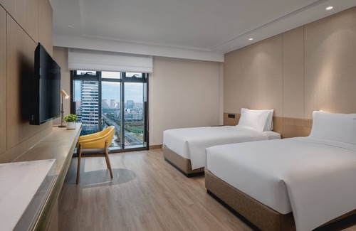 Kunshan Hotel | Top-Rated Holiday Inn Hotel & Suites Kunshan Huaqiao