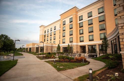 Joliet Hotel | Comfortable Stay at Holiday Inn Hotel & Suites Joliet Southwest