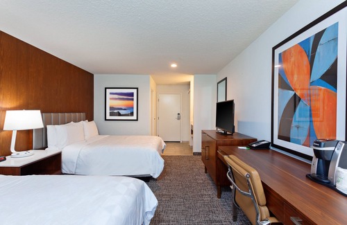 Shoreview Hotel | Comfortable Stay at Holiday Inn Hotel & Suites San Mateo