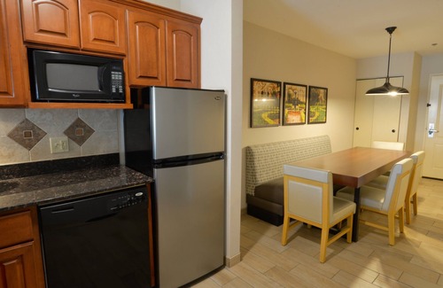 Lakeville Hotel | Rated 8.8/10: Holiday Inn Hotel & Suites Minneapolis Lakeville