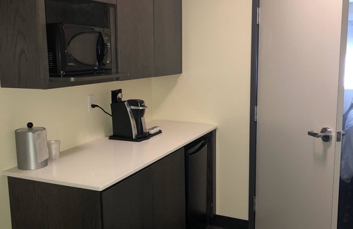 Mount Pleasant Hotel | Top-Rated Holiday Inn Hotels and Suites in Mount Pleasant