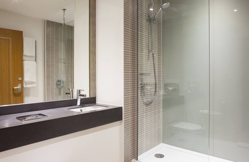 Leamington Spa Hotel | Comfortable Holiday Inn Leamington Spa - Warwick with Spa
