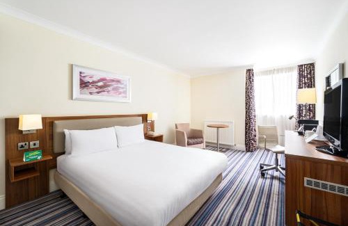 Ossett Hotel | Comfortable Stay at Holiday Inn Leeds-Wakefield, 4-Star Hotel