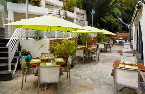 La Demi - Lune Hotel | Comfortable Stay at Holiday Inn Lyon Vaise, IHG Hotel