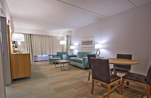 Manahawkin Hotel | Relax at Holiday Inn Manahawkin/Long Beach Island Hotel