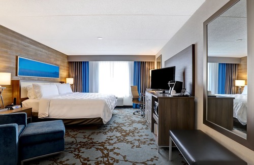 Gateway Hotel | Relax at Holiday Inn Mississauga Toronto West - Family Friendly
