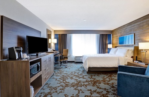 Gateway Hotel | Relax at Holiday Inn Mississauga Toronto West - Family Friendly