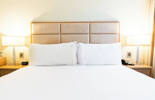 Parramatta Hotel | Discover Holiday Inn Parramatta: 4-Star Family-Friendly Stay