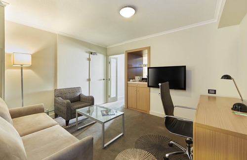 Parramatta Hotel | Discover Holiday Inn Parramatta: 4-Star Family-Friendly Stay