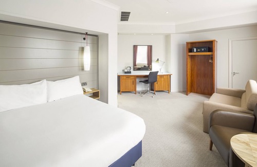 Peterborough Hotel | Enjoy Comfort at Holiday Inn Peterborough West, IHG Hotel