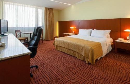Puebla Hotel | Discover Holiday Inn Puebla Finsa: Guest Rated 9/10 & Pet Friendly