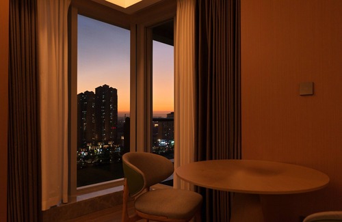 Fengze Hotel | Discover Holiday Inn Quanzhou Donghai: Family-Friendly Stay