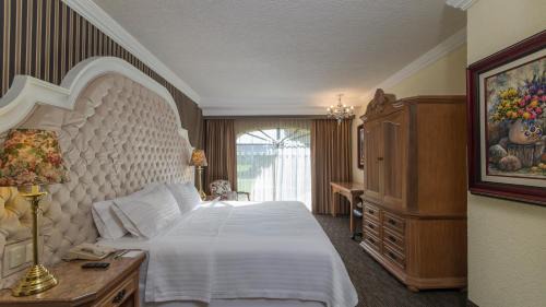 Downtown Queretaro Hotel | Discover Holiday Inn Queretaro Centro Historico - Pet Friendly