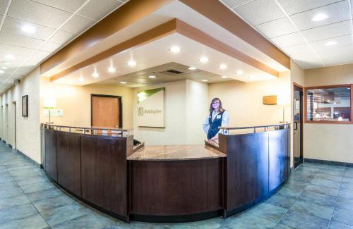 Riverton Hotel | Discover Holiday Inn Riverton: Family-Friendly Retreat