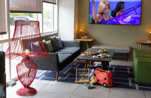 Amesbury Hotel | Discover Holiday Inn Salisbury - Stonehenge, an IHG Hotel