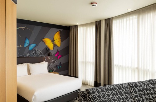 Amesbury Hotel | Discover Holiday Inn Salisbury - Stonehenge, an IHG Hotel